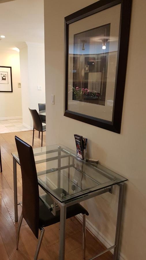 Toronto Luxury Accommodations - Qwest Екстер'єр фото