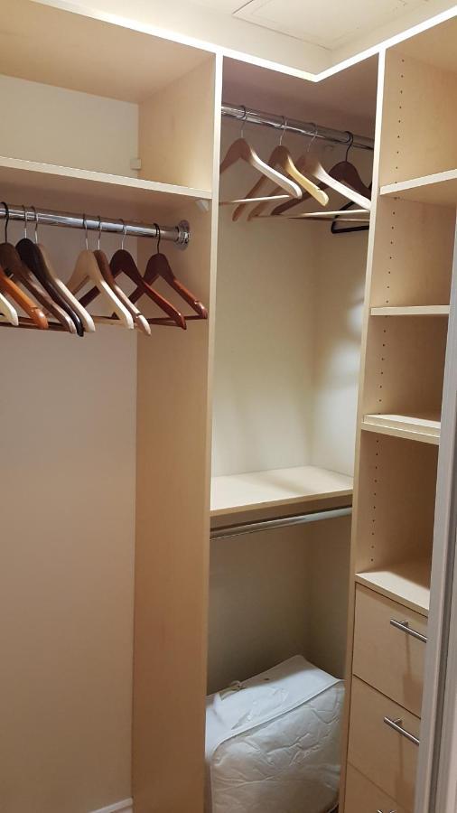 Toronto Luxury Accommodations - Qwest Екстер'єр фото