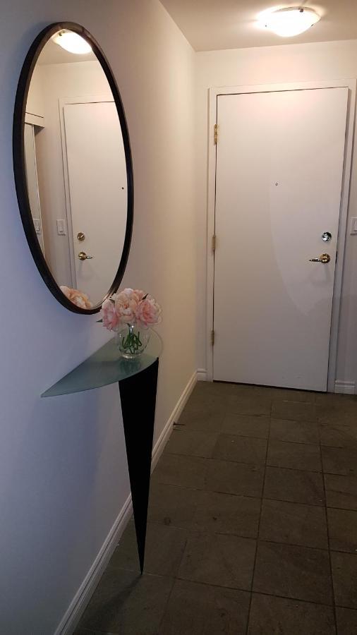 Toronto Luxury Accommodations - Qwest Екстер'єр фото