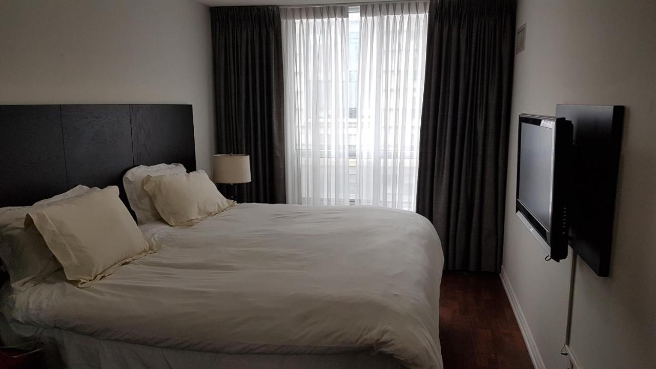 Toronto Luxury Accommodations - Qwest Екстер'єр фото