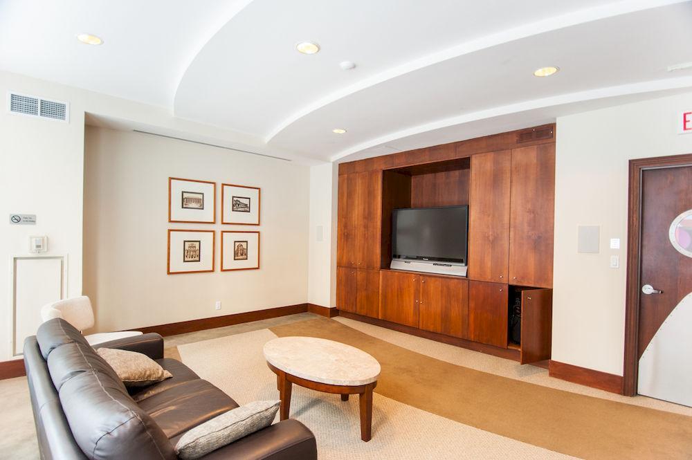 Toronto Luxury Accommodations - Qwest Екстер'єр фото