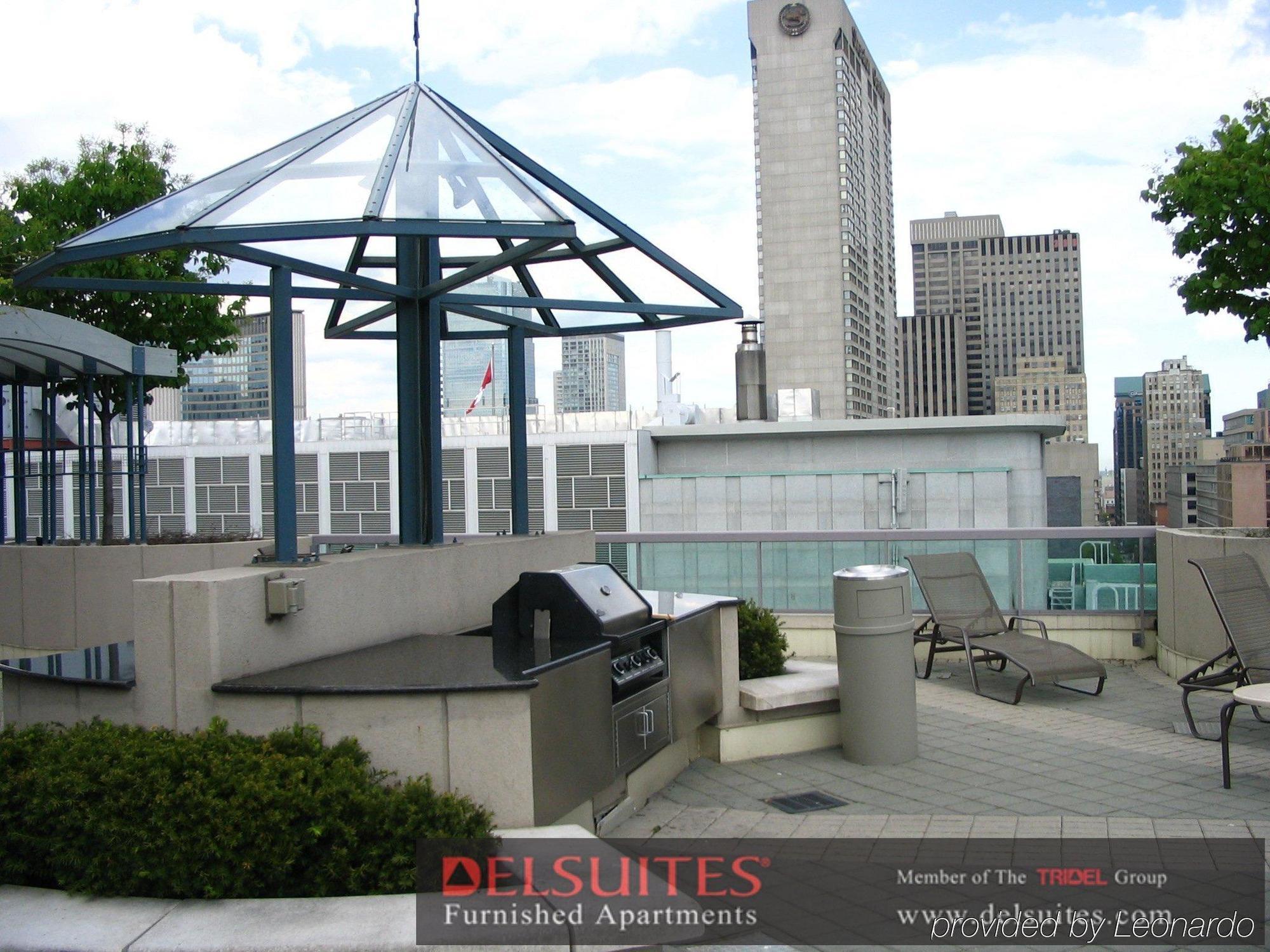 Toronto Luxury Accommodations - Qwest Екстер'єр фото