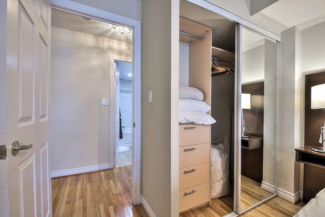 Toronto Luxury Accommodations - Qwest Екстер'єр фото